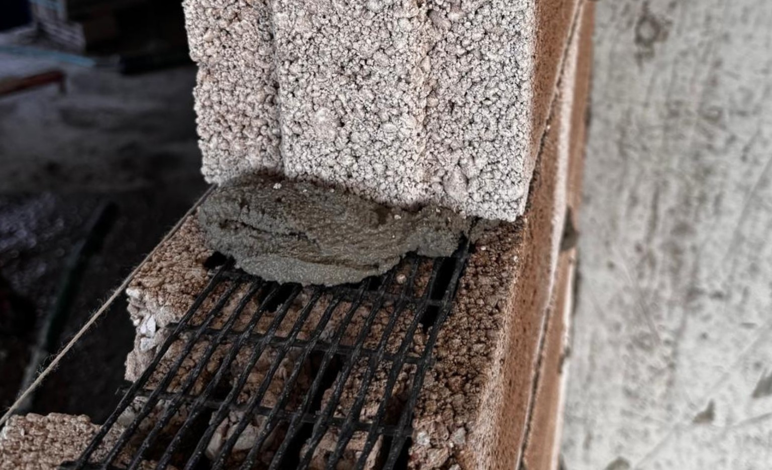 use of solidian briksy ar 100 with pmu pumice masonry unit masonry walls 1